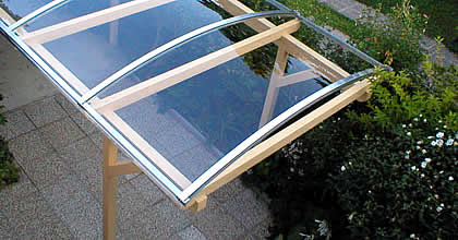 Kunststoffplatten aus Plexiglas®- Terrassenüberdachung